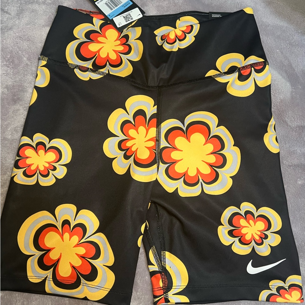 Brand Nike shorts never worn